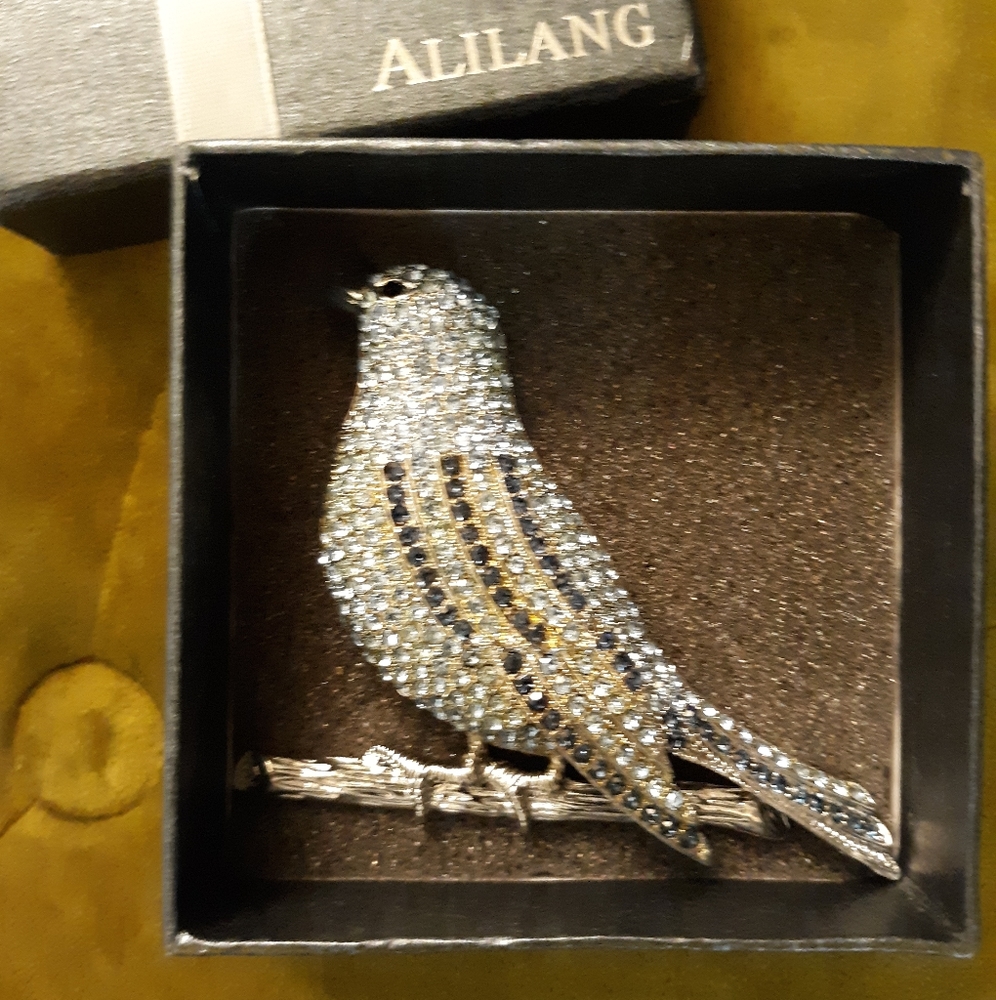 BLUEBIRD CRYSTAL BROOCH PENDANT NEW!